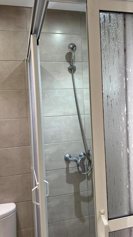 Appartement De Luxe Avec Piscine A 5 Min De La Plage マルティル エクステリア 写真